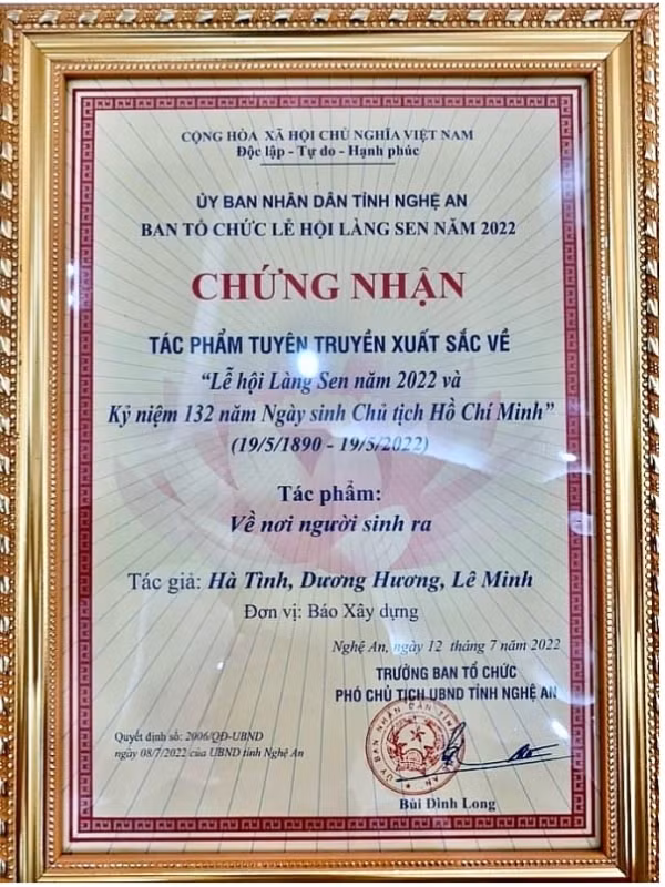 ve noi nguoi sinh ra phong su cua bao xay dung duoc trao thuong tac pham xuat sac le hoi lang sen nam 2022 hinh 3