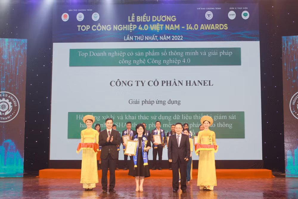 hanel duoc bieu duong top cong nghiep 40 viet nam lan thu nhat hinh 1