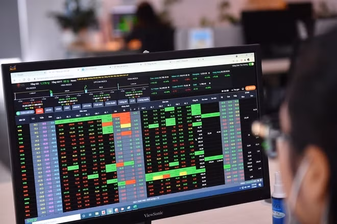 co phieu bluechips dong loat giam keo vn index dao chieu di xuong hinh 1