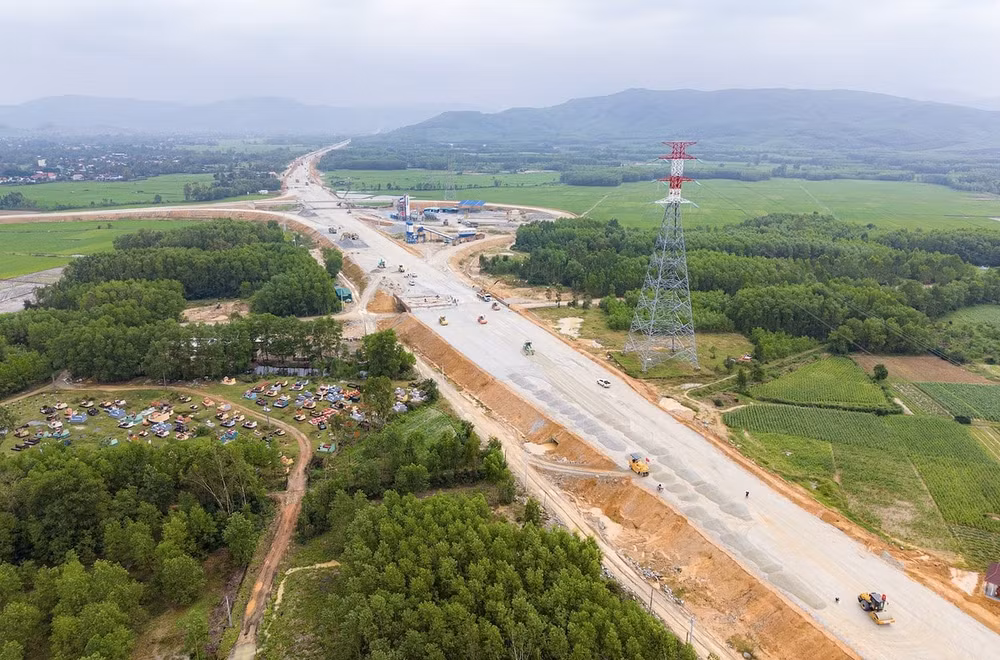 cuoi nam 2025 thong toan tuyen cao toc quang ngai hoai nhon hinh 1