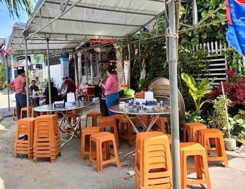 mau thuan trong luc truot patin mot thieu nien bi dam tu vong hinh 1