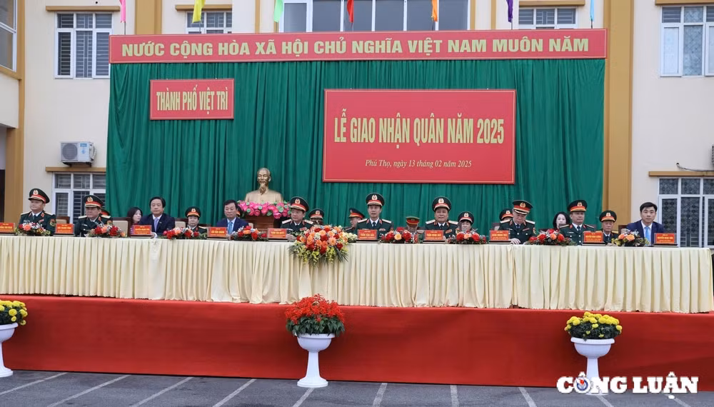 phu tho phat huy truyen thong que huong trong le giao nhan quan 2025 hinh 1
