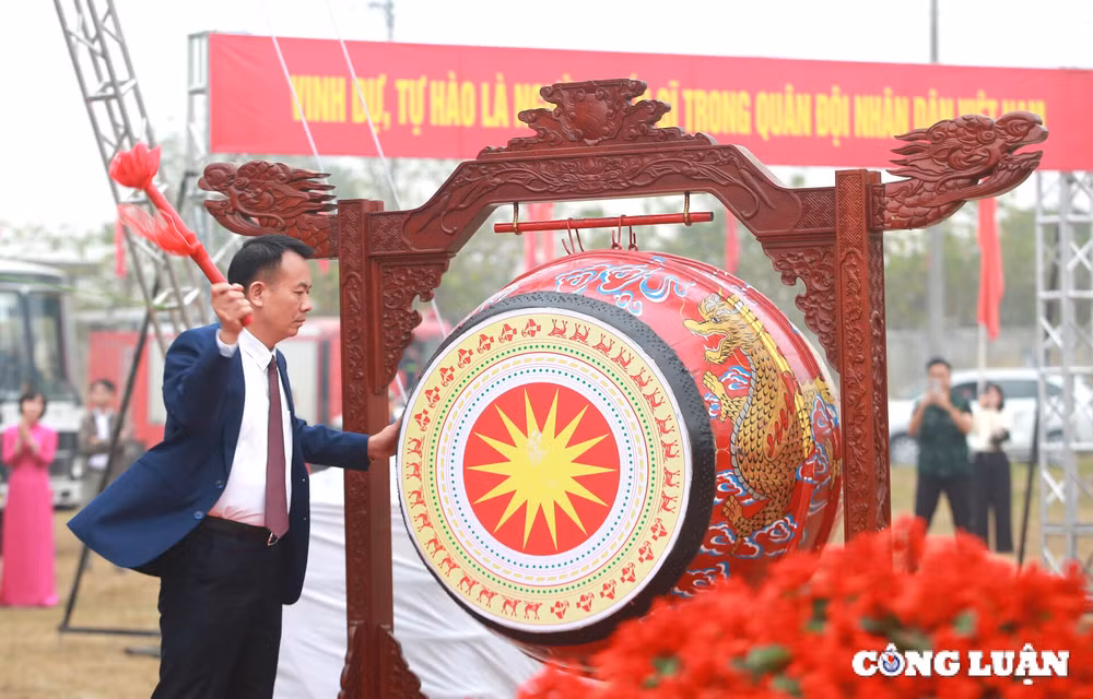 hon 4400 thanh nien uu tu cua thu do len duong nhap ngu hinh 10