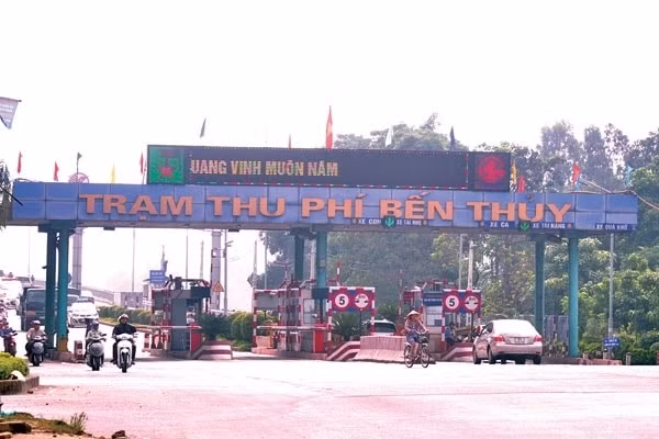 khong mien phi qua tram thu phi ben thuy 1 voi cac chu xe tai 11 phuong xa moi sap nhap vao tp vinh hinh 1