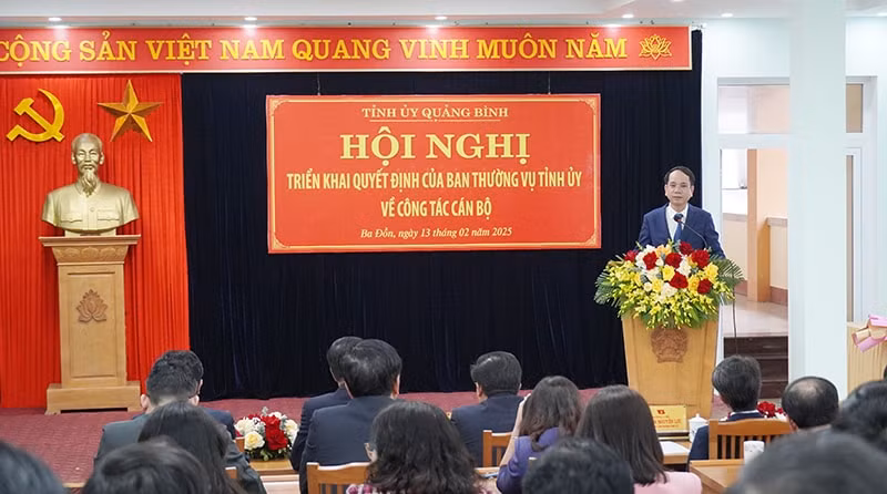 quang binh dieu dong chi dinh bi thu thanh uy dong hoi va bi thu thi uy ba don hinh 4