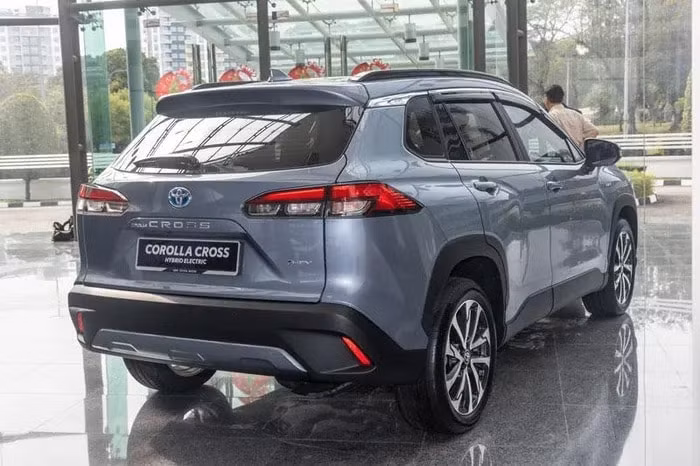 toyota corolla cross 2025 ra mat tai indonesia chi co ban hybrid gia quy doi tu 945 trieu dong hinh 2
