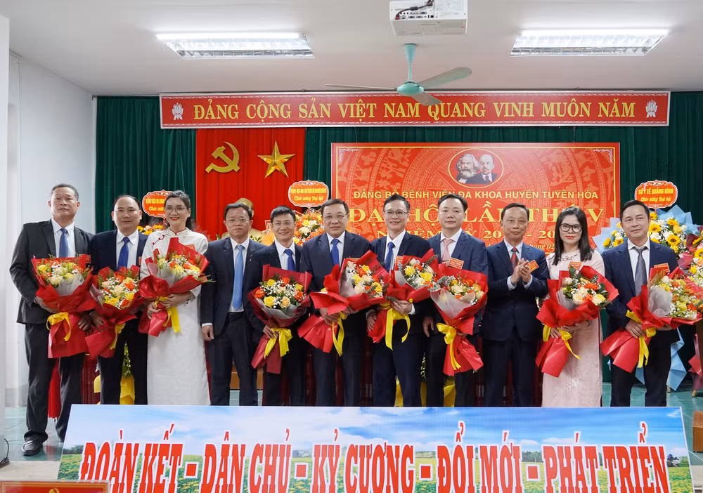 dai hoi dang bo benh vien da khoa huyen tuyen hoa lan v nhiem ky 2025 2030 hinh 3