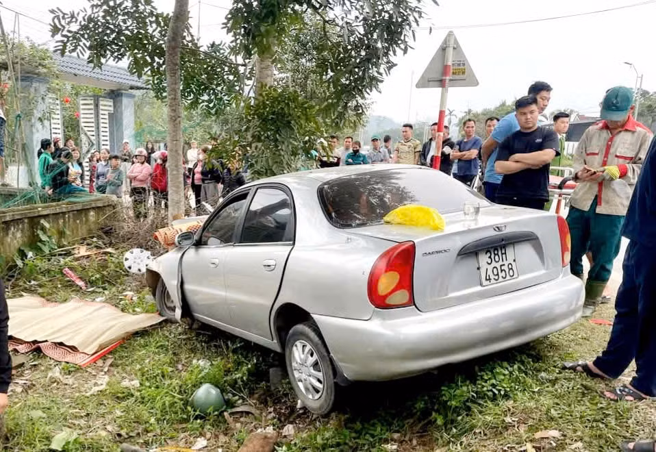 2 nguoi tu vong trong vu tai nan giao thong nghiem trong tai ha tinh hinh 1