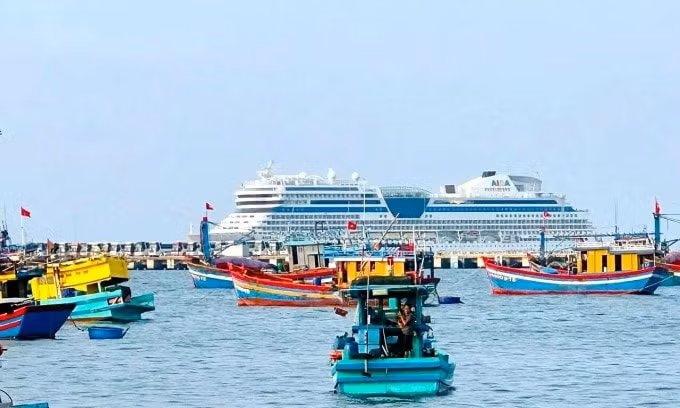 ngay valentine hon 4700 du khach quoc te den cam ranh phu quoc hinh 2
