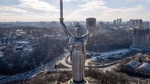 vien tro ukraine se khien chau au ton them 31 nghin ty usd trong 10 nam toi hinh 1