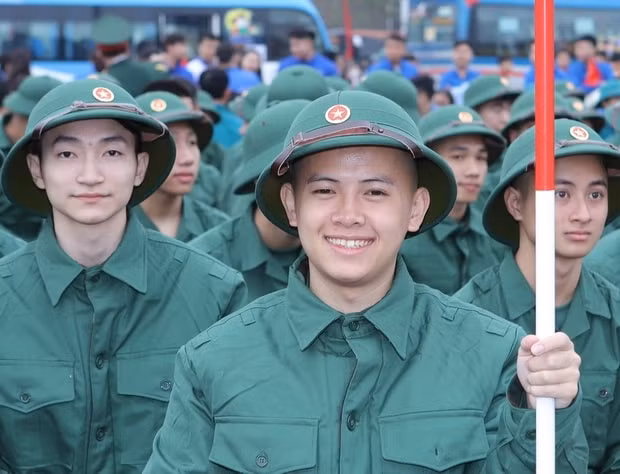 hon 4000 thanh nien tinh thanh hoa len duong nhap ngu hinh 3