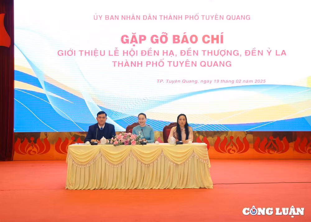 nhieu hoat dong dac sac tai le hoi den ha den thuong den y la hinh 3