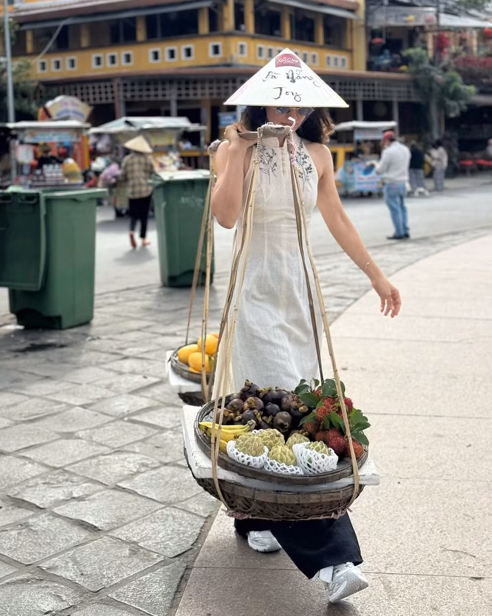 ngoi sao vua du lich hoi an co quyen luc trong lang giai tri thai lan the nao hinh 3
