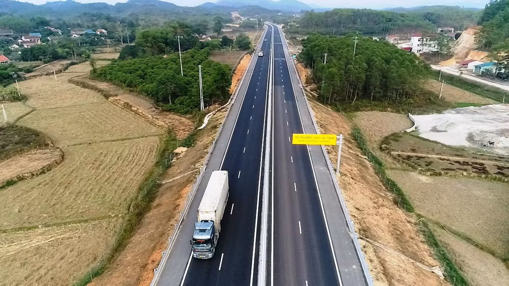 quyet tam dat muc tieu tang truong 8 tro len va thong toan tuyen cao toc tu cao bang toi ca mau trong nam 2025 hinh 1