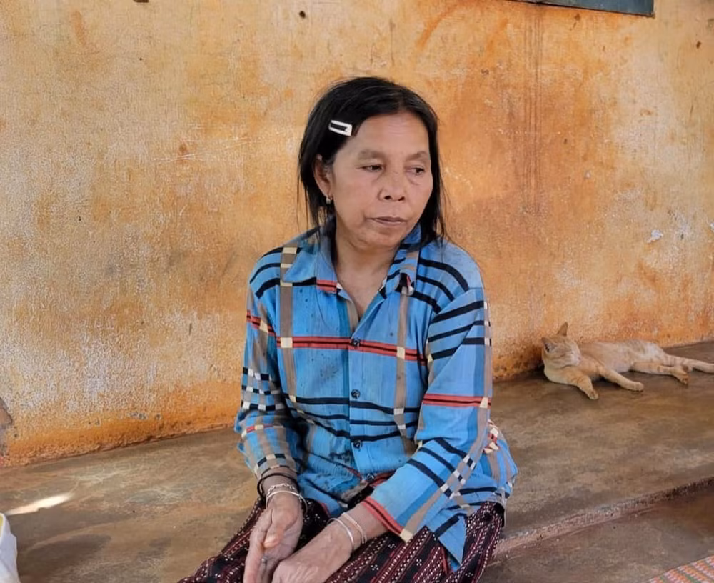 gia lai con trai sap bay viec nhe luong cao me gia can nuoc mat ngong trong hinh 3