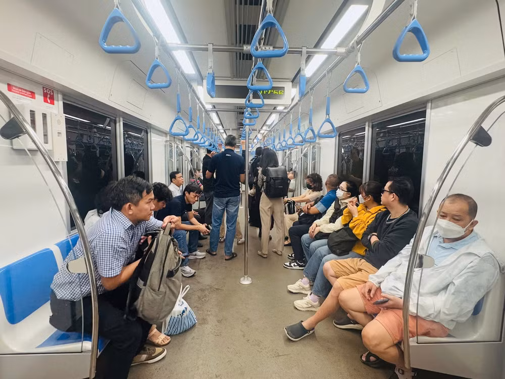tp hcm chot ngay khanh thanh metro so 1 sau hon 2 thang van hanh thuong mai hinh 1