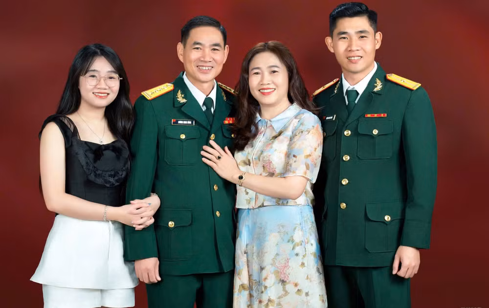 nhung bong hong tai gia lai tinh nguyen len duong bao ve to quoc hinh 3
