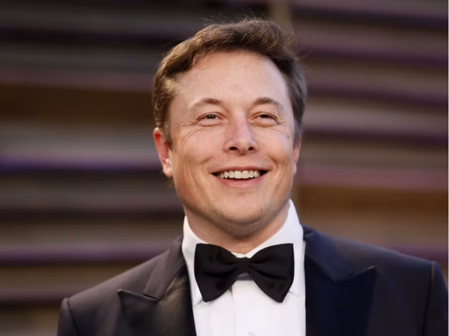 ty phu elon musk da tro nen giau co nhu the nao hinh 1