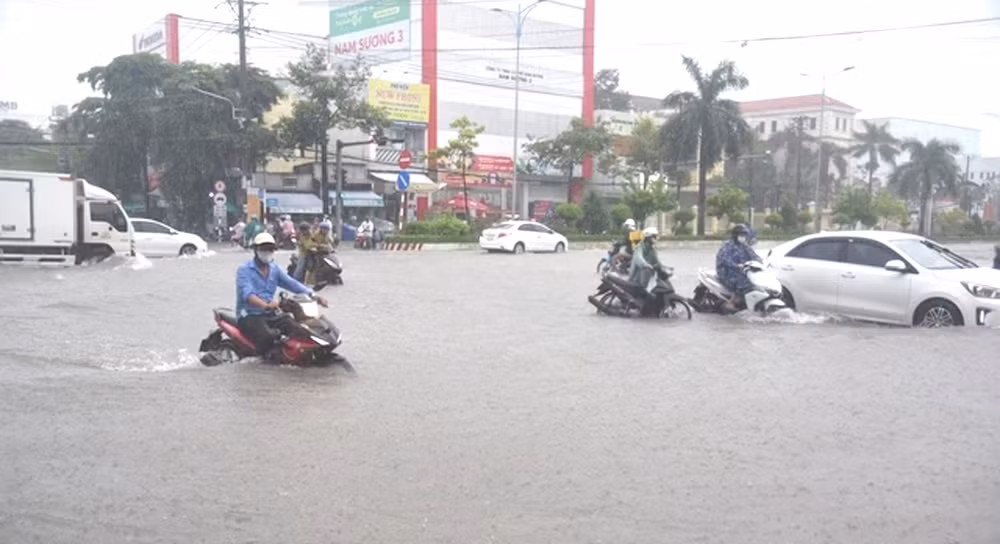 thanh-pho-ca-mau-ngap.jpg