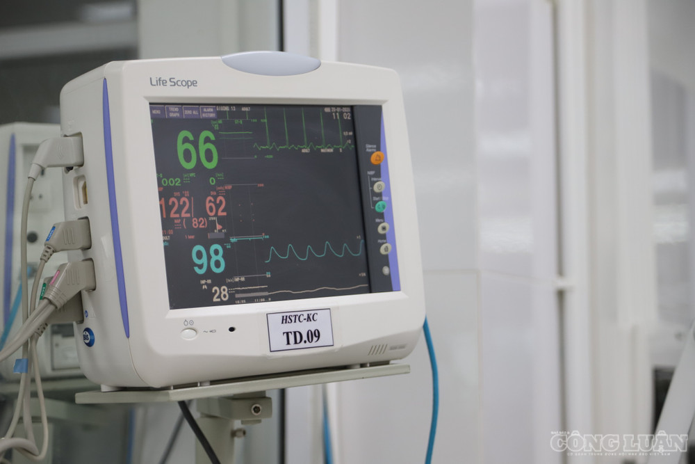 Với thiết bị nhập khẩu, nhà thầu trúng thầu còn phải thực hiện thủ tục xin giấy phép nhập khẩu trong các trường hợp pháp luật yêu cầu phải có giấy phép riêng. clo_br_img-7604.jpg
