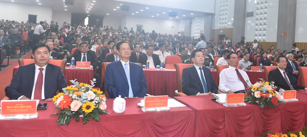 anh-1-pttg-va-cac-dai-bieu-1-1751256746547955795909.jpeg