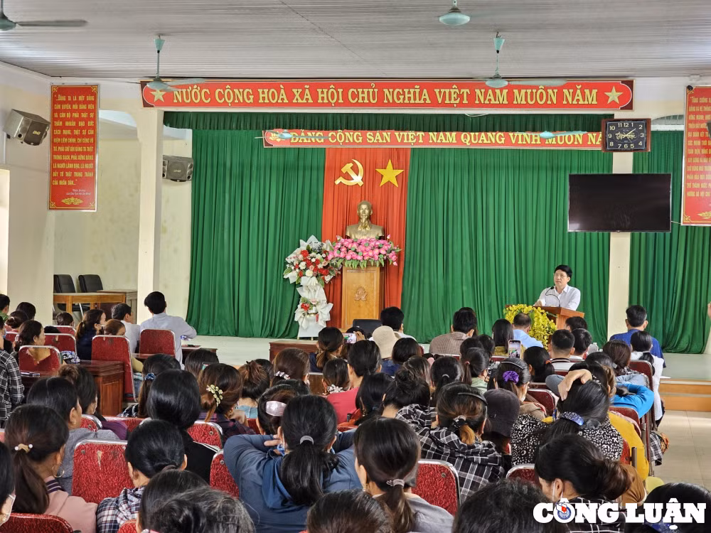 doi thoai voi nguoi dan ve khuc mac trong dau tu xay dung cang long son thanh hoa hinh 1
