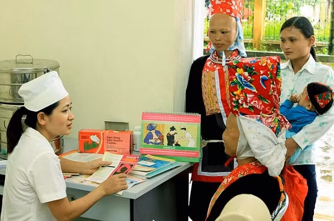 nguoi dan cac xa an toan khu duoc ngan sach nha nuoc dong bao hiem y te hinh 1