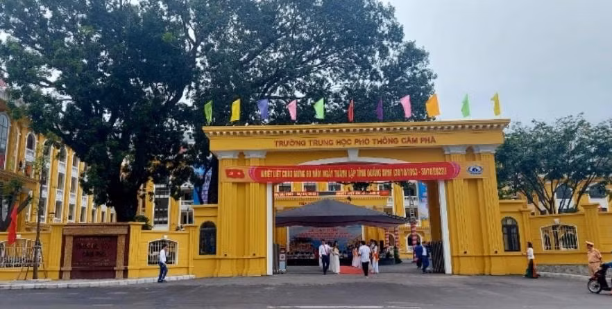 thanh pho cam pha ba cong trinh gan bien chao mung 60 nam ngay thanh lap tinh quang ninh hinh 4