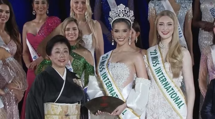 nguoi dep venezuela tro thanh miss international 2023 phuong nhi dung chan top 15 hinh 1