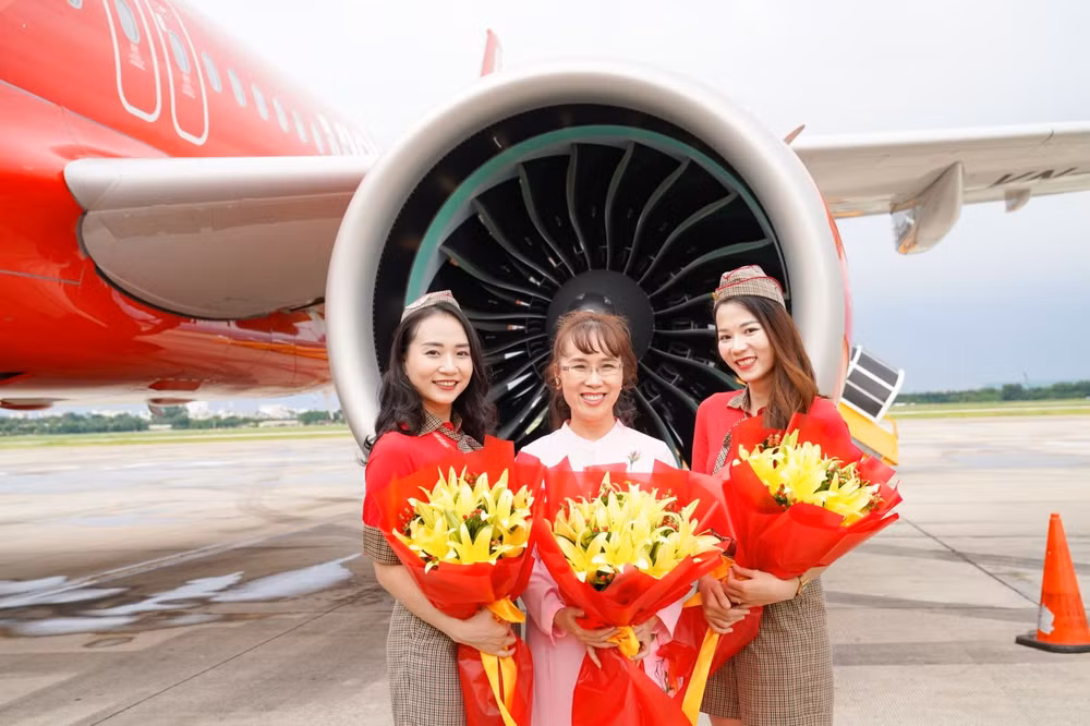 lien tuc nhan tau bay moi vietjet don tau bay thu 101 hinh 4