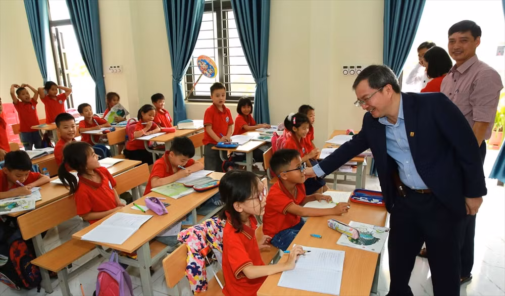khanh thanh truong tieu hoc tai hung yen do bsr tai tro hinh 3