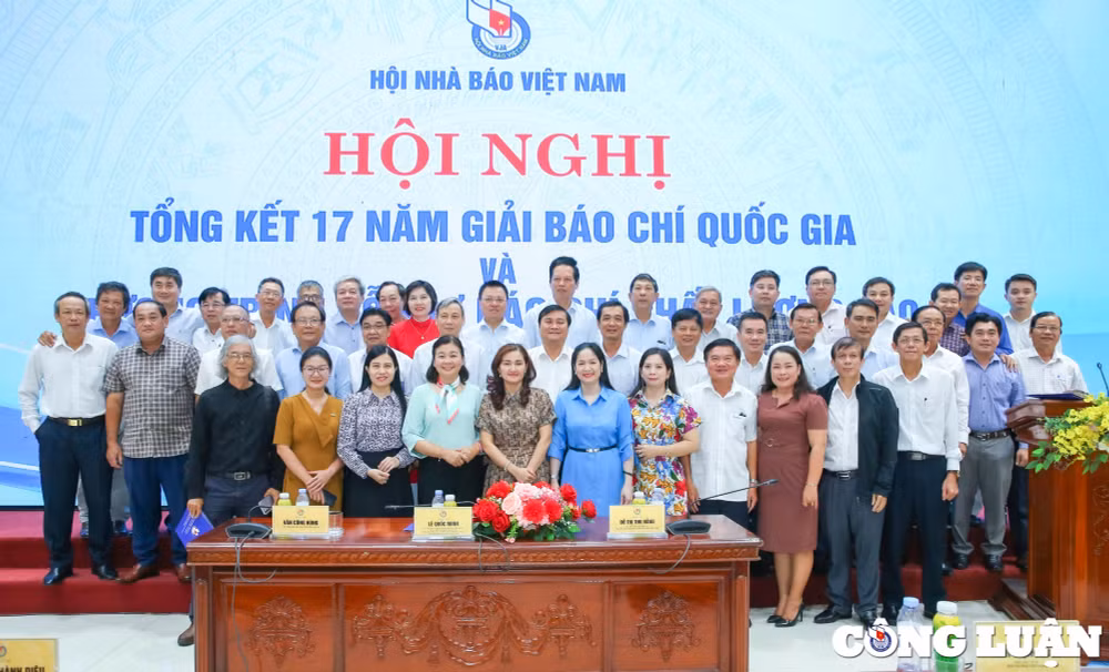 nang cao vi the giai bao chi quoc gia chu trong ho tro san pham bao chi chat luong cao hinh 14
