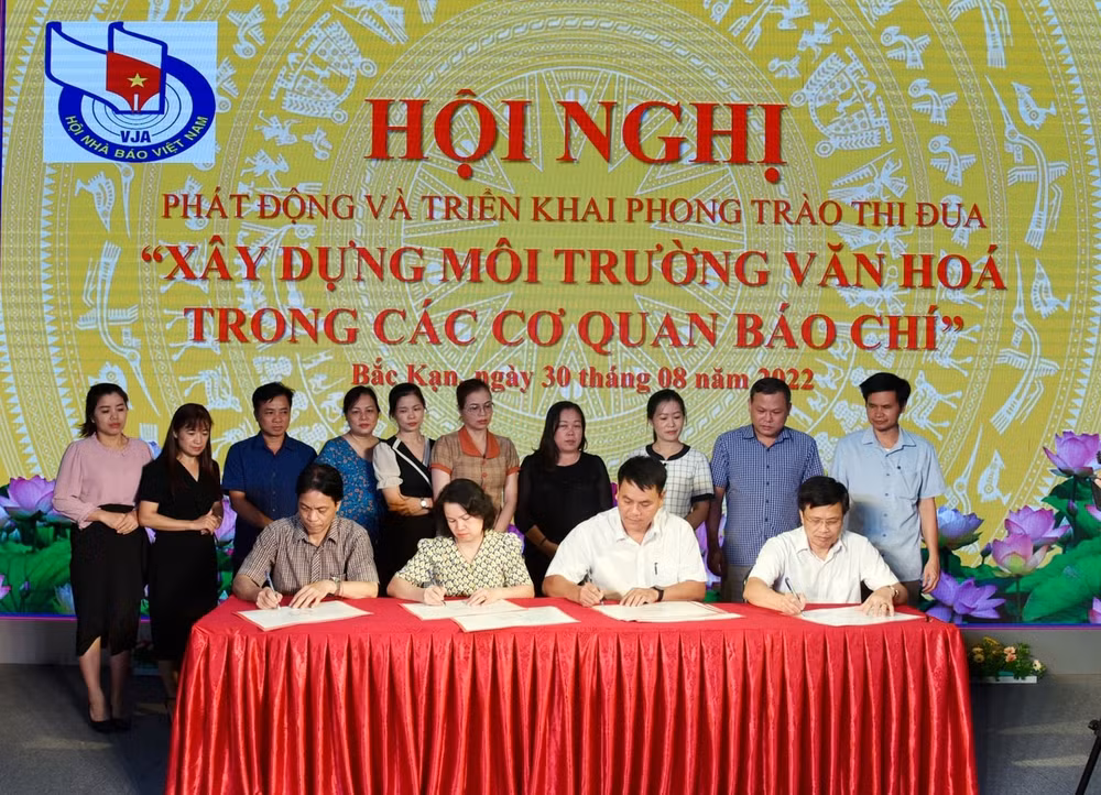 hoi nha bao tinh bac kan thuc hien hieu qua cong tac kiem tra giam sat hoi vien hinh 3
