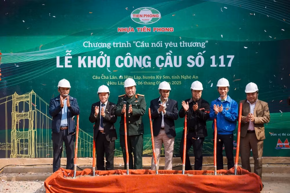 nhua tien phong khoi cong cau noi yeu thuong so 117 tai nghe an hinh 1