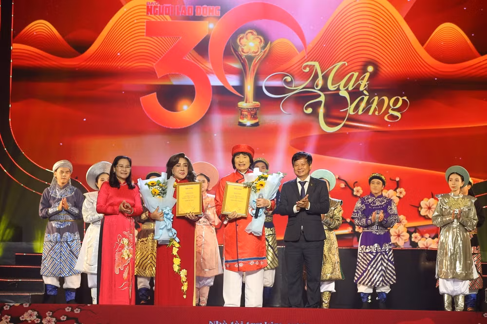 le trao giai mai vang lan thu 30 2024 an tuong hoanh trang va ngap tran su tri an den hang tram nghe si hinh 5