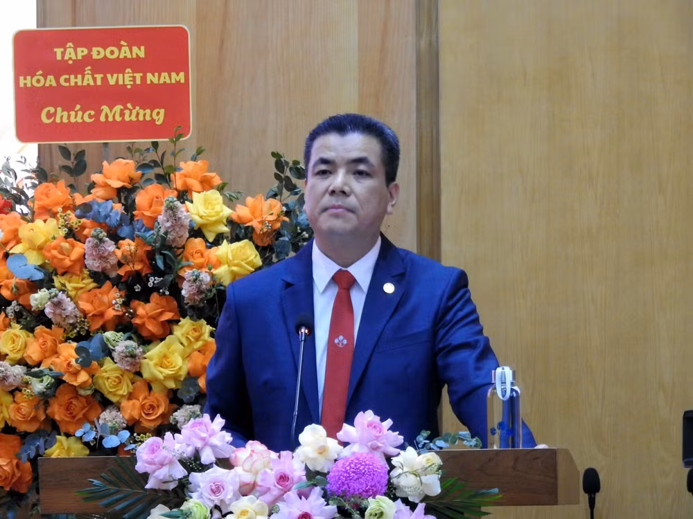 supe lam thao trinh lang loat phan bon the he moi 2025 kien tao nong nghiep ben vung hinh 3