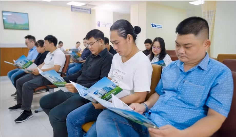 thoat bung bia nho giam can chuan y khoa hinh 1