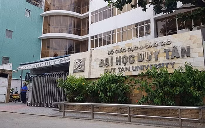 dai hoc duy tan dung vi tri thu 6 trong bang xep hang dai hoc viet nam hinh 1