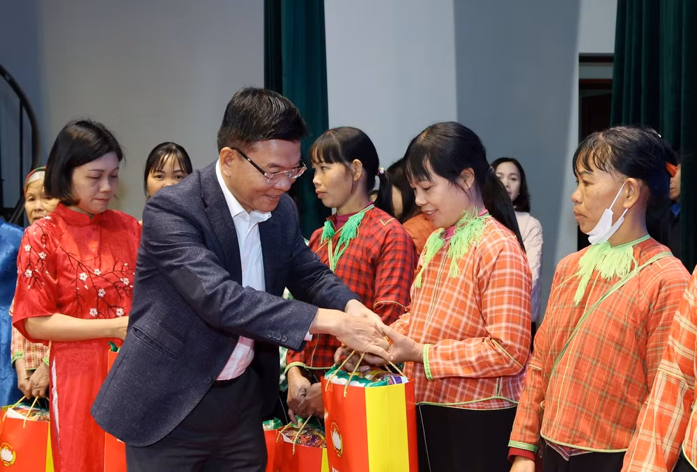 boi canh trong am ngoai yen la dieu kien tien quyet de tinh lang son don tet dam am an lanh hon hinh 1
