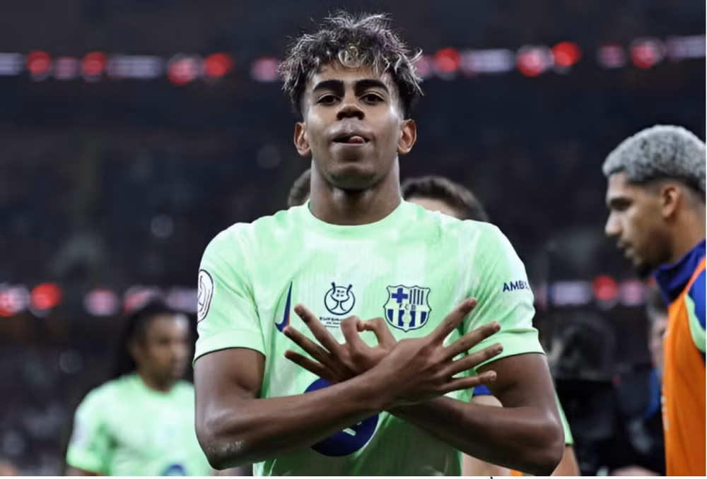 lamine yamal ruc sang barca gianh ve vao tu ket cup nha vua hinh 1