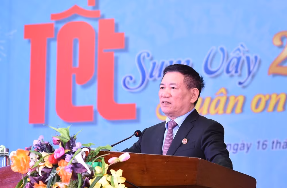 cham lo tet cho nhan dan vui tuoi phan khoi tao dong luc de thuc hien cac nhiem vu moi hinh 1