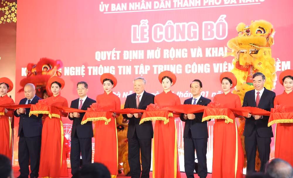 pho thu tuong thuong truc nguyen hoa binh lam viec voi da nang ve cac van de kinh te xa hoi hinh 3