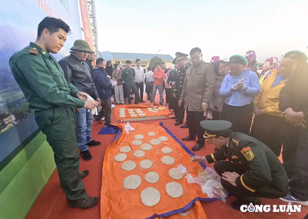 bo doi bien phong quang ninh voi chuong trinh xuan bien phong am long dan ban hinh 12