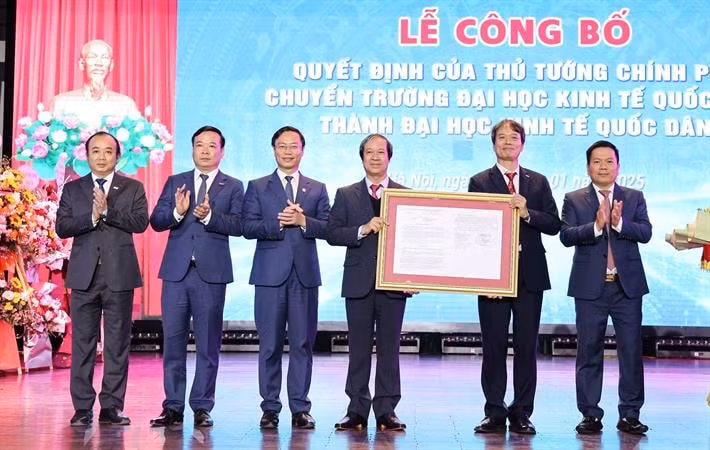 bo truong nguyen kim son can dao tao mot lop doanh nhan kien loi tu nghia tu trong nha truong hinh 1