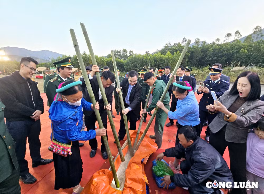 bo doi bien phong quang ninh voi chuong trinh xuan bien phong am long dan ban hinh 1