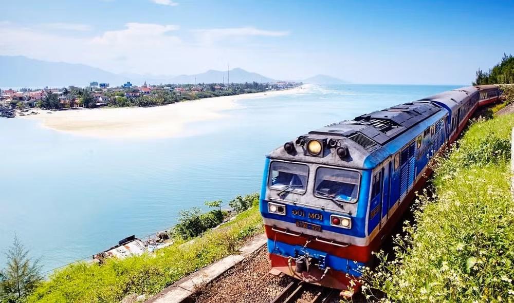 binh dinh muon hut khach bang tau hoa muc tieu don 10 trieu luot khach nam 2025 hinh 1