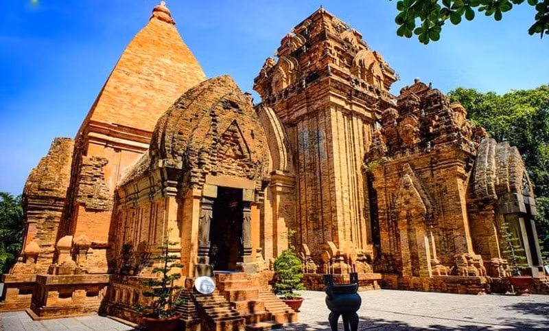 di tich kien truc nghe thuat thap ba ponagar duoc xep hang quoc gia dac biet hinh 1