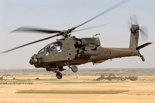 Mỹ không kích đáp trả Iran sau vụ trực thăng Apache bị bắn hạ gần eo biển Hormuz
