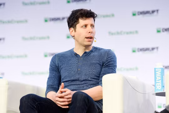 Sam Altman là CEO và đồng sáng lập của OpenAI, công ty đứng sau ChatGPT.