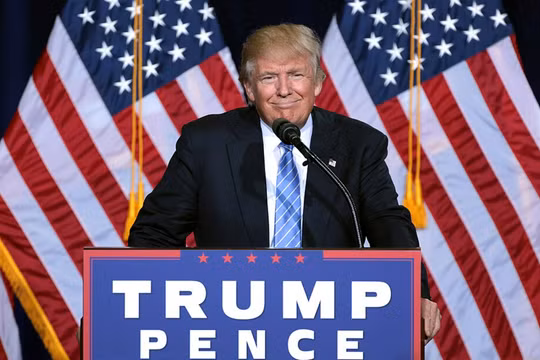 Ông Trump tuyên bố đã ‘bí mật’ đưa hơn 100 triệu thùng dầu đi qua eo biển Hormuz